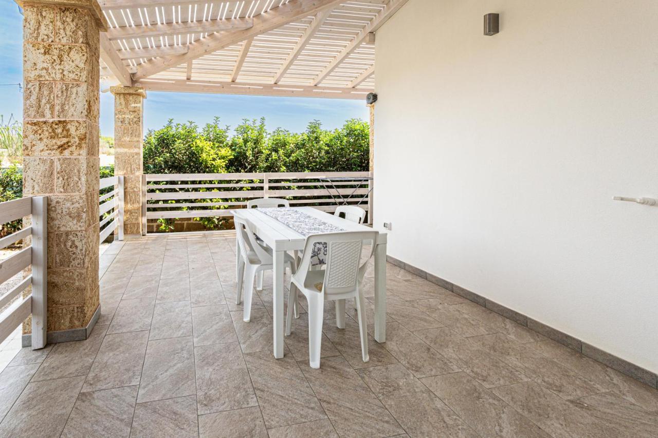 טורה סן ג'ובאני אוג'נטו Resort Almaredamarra Con Piscina E Idromassaggio Sul Mare מראה חיצוני תמונה