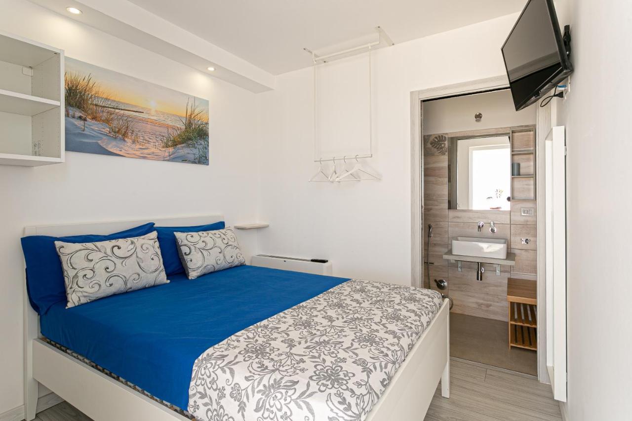 טורה סן ג'ובאני אוג'נטו Resort Almaredamarra Con Piscina E Idromassaggio Sul Mare מראה חיצוני תמונה