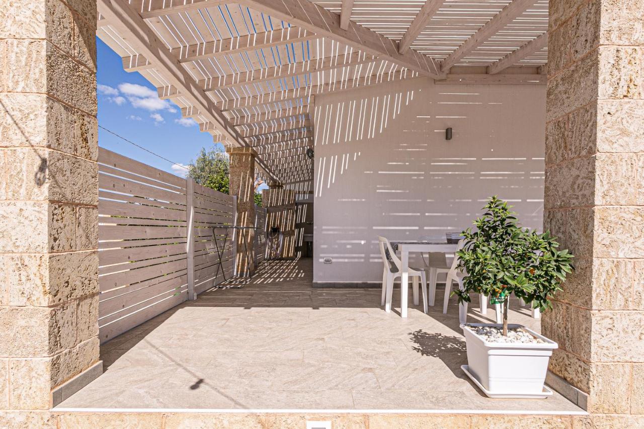 טורה סן ג'ובאני אוג'נטו Resort Almaredamarra Con Piscina E Idromassaggio Sul Mare מראה חיצוני תמונה